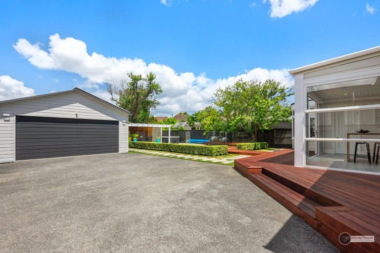 Photo of property in 4 Hautana Square, Woburn, Lower Hutt, 5010