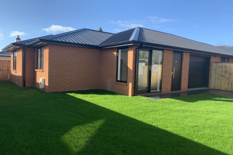 Photo of property in 2/27 Insoll Avenue, Enderley, Hamilton, 3214