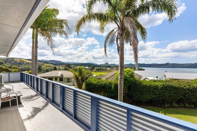 Photo of property in 101 Bruce Wallace Place, Whangamata, 3620