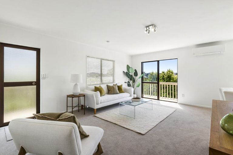 Photo of property in 1/12 Corunna Road, Milford, Auckland, 0620