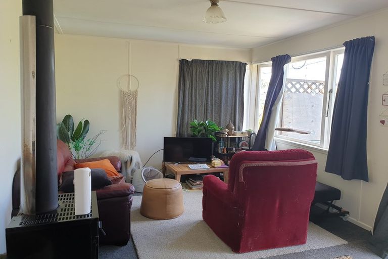 Photo of property in 32 James Mcleod Road, Shelly Beach, Helensville, 0874