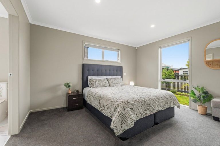 Photo of property in 10 Empire Crescent, Papamoa, 3118