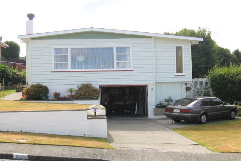 Photo of property in 8 Sunnyview Drive, Brown Owl, Upper Hutt, 5018