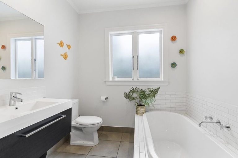 Photo of property in 14 Gunson Street, Freemans Bay, Auckland, 1011