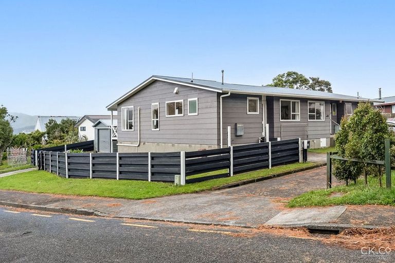 Photo of property in 79a-b Park Road, Belmont, Lower Hutt, 5010