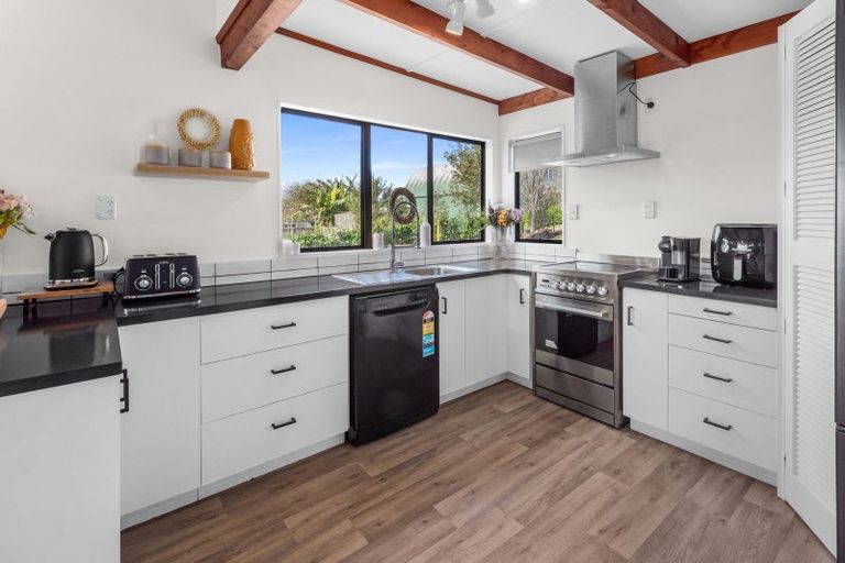 Photo of property in 400 Apotu Road, Kauri, Kamo, 0185