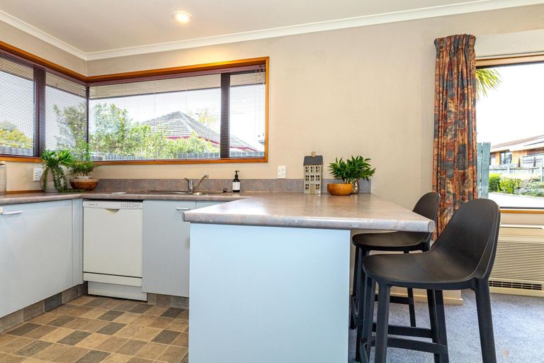 Photo of property in 2/150 North Street, West End, Timaru, 7910