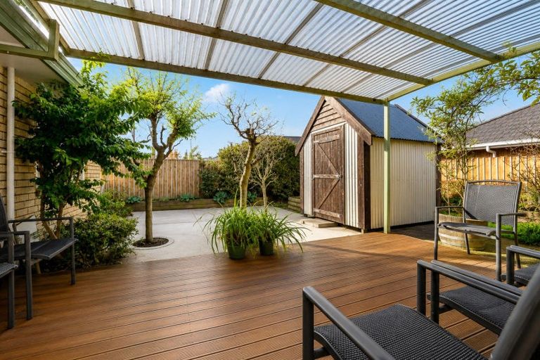 Photo of property in 35 Nottingham Drive, Hamilton East, Hamilton, 3216