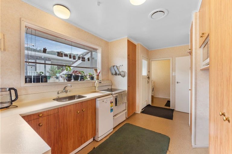 Photo of property in 18 Tanekaha Street, Stokes Valley, Lower Hutt, 5019