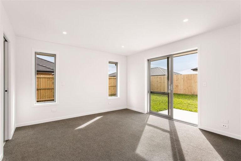 Photo of property in 10 Agathis Crescent, Wigram, Christchurch, 8025