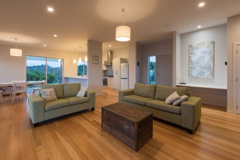 Photo of property in 37 Te Akau Drive, Russell, 0272