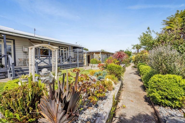 Photo of property in 231 Glover Road, Hawera, 4610