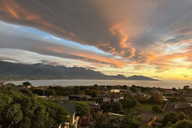 Photo of property in 4 Endeavour Place, Kaikoura, 7300