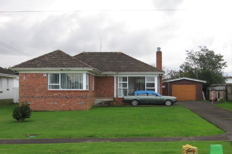 Photo of property in 16 Seddon Avenue, Papatoetoe, Auckland, 2104