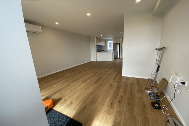 Photo of property in 15b Colin Chester Drive, Silverdale, 0932