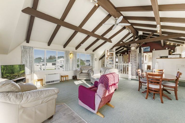 Photo of property in 70 Karewa Parade, Papamoa Beach, Papamoa, 3118