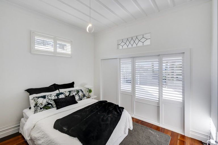 Photo of property in 407 Marine Parade, Napier South, Napier, 4110