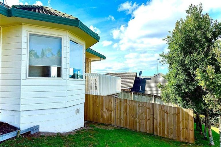 Photo of property in 33 Blue Heron Rise, Stanmore Bay, Whangaparaoa, 0932