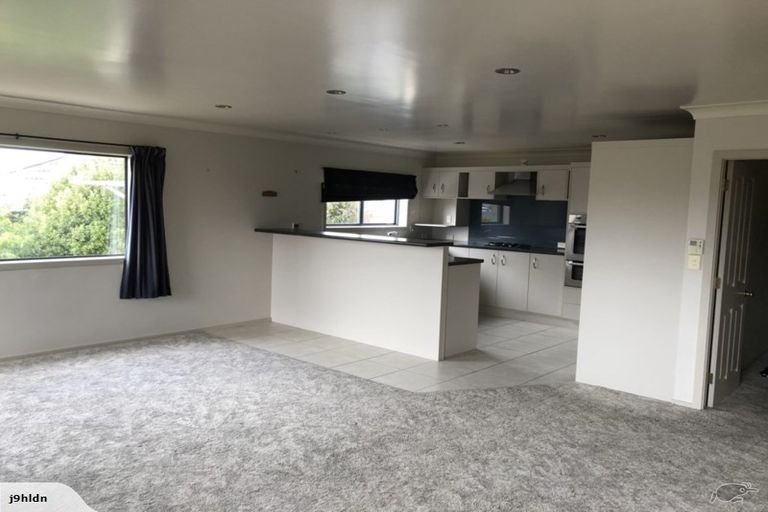 Photo of property in 55 Erlestoke Crescent, Churton Park, Wellington, 6037