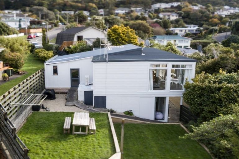 Photo of property in 1a Woodstock Terrace, Tawa, Wellington, 5028