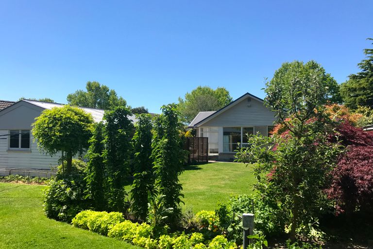 Photo of property in 5 Westmont Street, Ilam, Christchurch, 8041