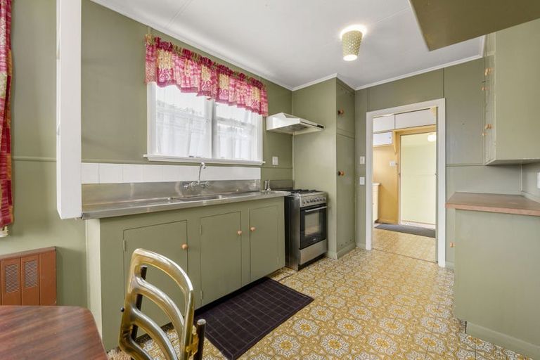 Photo of property in 53 Kenney Crescent, Fairfield, Hamilton, 3214