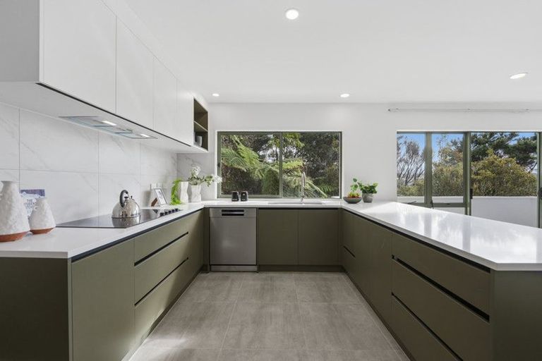 Photo of property in 116 Onetaunga Road, Chatswood, Auckland, 0626