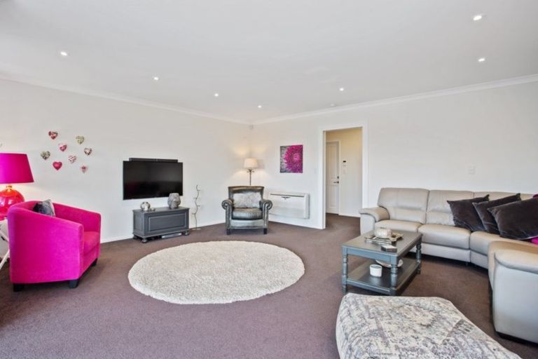 Photo of property in 35 Belmont Avenue, Rangiora, 7400