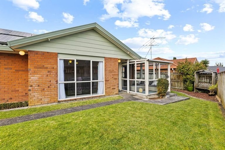 Photo of property in 27 Rosemead Place, Randwick Park, Auckland, 2105
