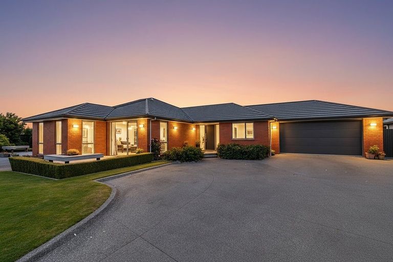 Photo of property in 7 Pimlico Place, Rangiora, 7400