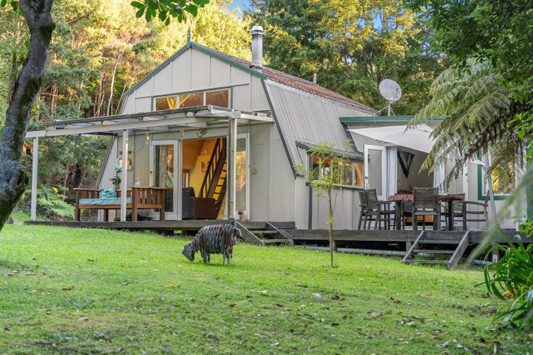 Photo of property in 75 Our Road, Whangarei Heads, Whangarei, 0174