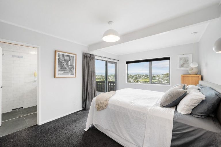 Photo of property in 15 Satara Crescent, Khandallah, Wellington, 6035