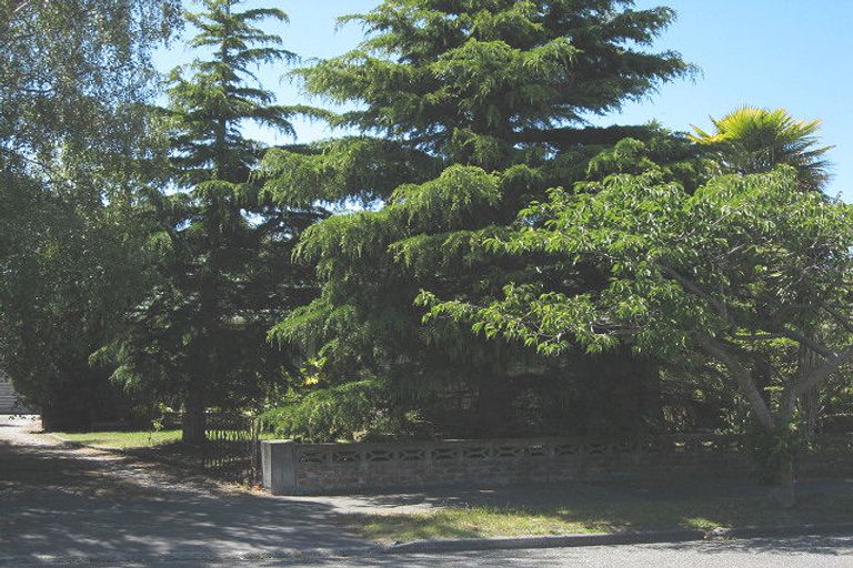 Photo of property in 12 Donnington Street, Parklands, Christchurch, 8083