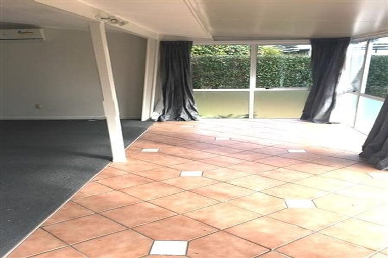 Photo of property in 23 Lillian Place, Orewa, 0931
