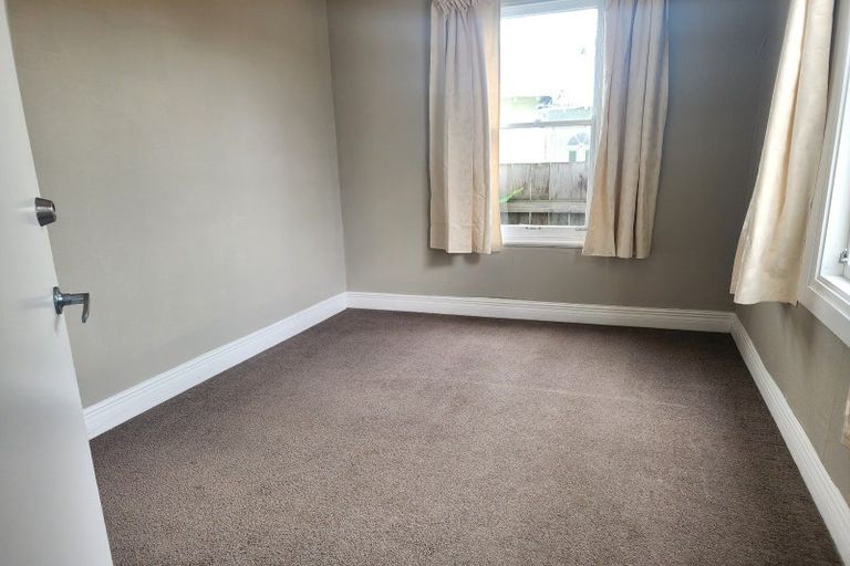 Photo of property in 10a Hereford Street, West End, Palmerston North, 4410