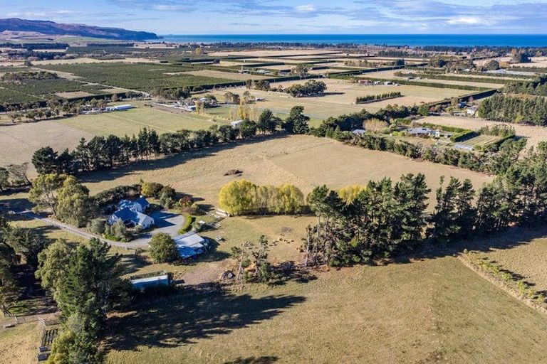 Photo of property in 152 Amberley Beach Road, Amberley, 7481