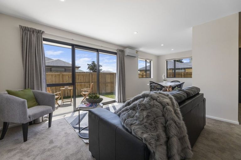 Photo of property in 100 Hagart-alexander Drive, Mosgiel, 9024