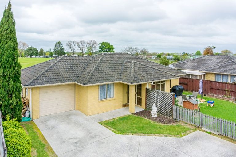 Photo of property in 18 Gardenia Close, Melville, Hamilton, 3206