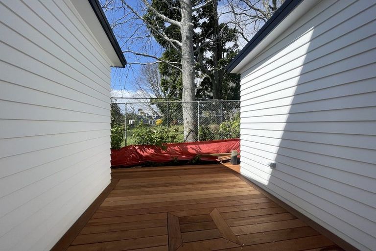 Photo of property in 15a Benders Avenue, Hillcrest, Auckland, 0627