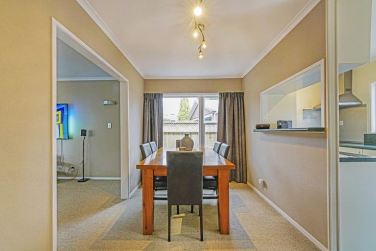 Photo of property in 18 La Perouse Street, Botany Downs, Auckland, 2010