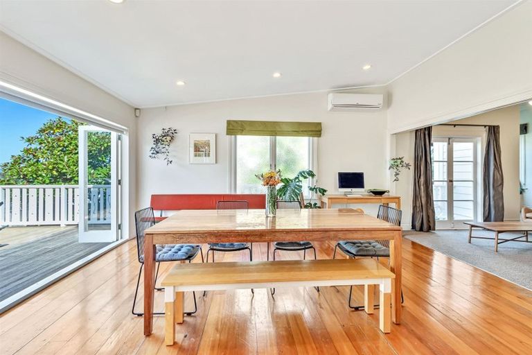 Photo of property in 60 Wiseley Road, Hobsonville, Auckland, 0618