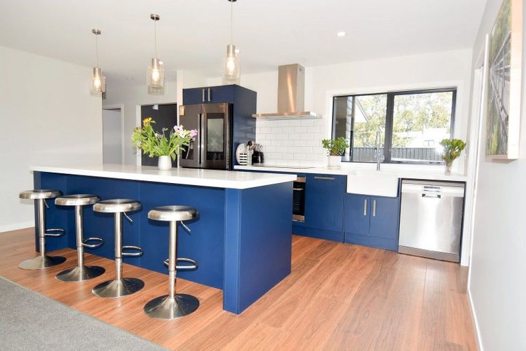 Photo of property in 77 Richfield Drive, Waikiwi, Invercargill, 9810