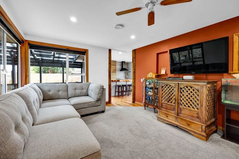 Photo of property in 43 Maire Street, Inglewood, 4330