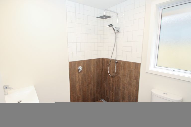 Photo of property in 90 Weston Road, St Albans, Christchurch, 8052