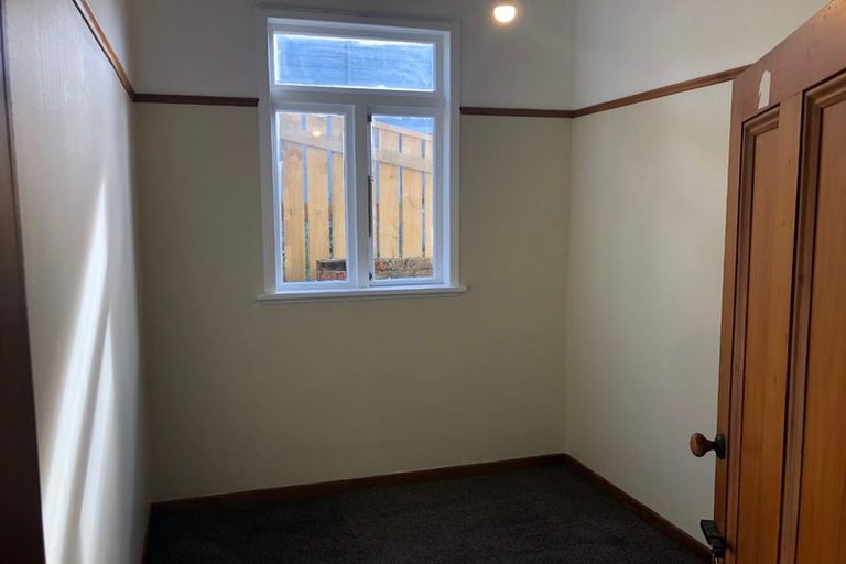 Photo of property in 14 Wallace Street, Mount Cook, Wellington, 6021