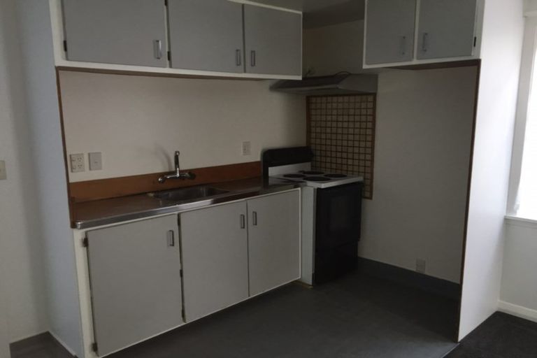 Photo of property in 55 Endeavour Street, Lyall Bay, Wellington, 6022