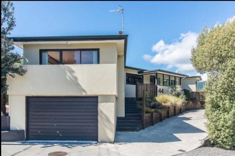 Photo of property in 44 Gavin Road, Raumati Beach, Paraparaumu, 5032