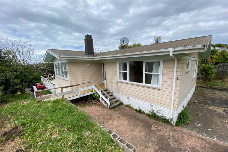 Photo of property in 36 Woodside Avenue, Northcote, Auckland, 0627