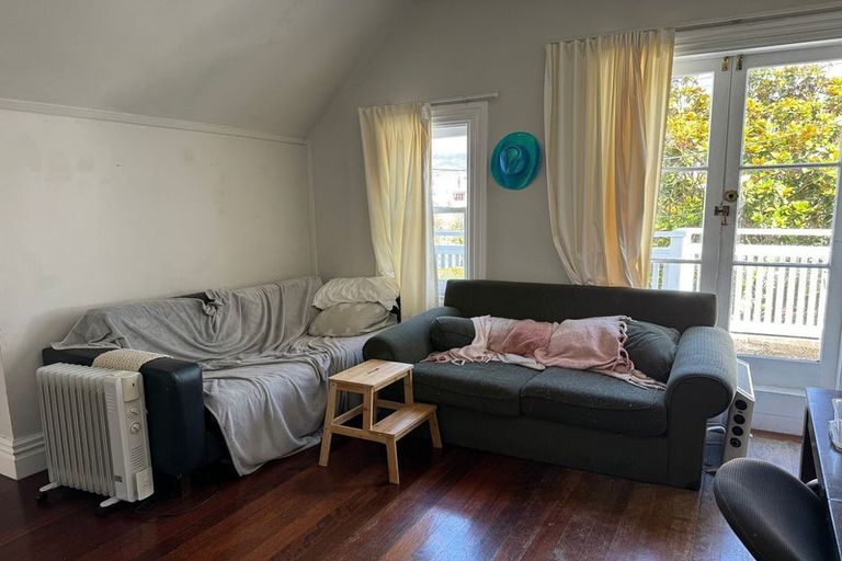 Photo of property in 41 Brougham Street, Mount Victoria, Wellington, 6011