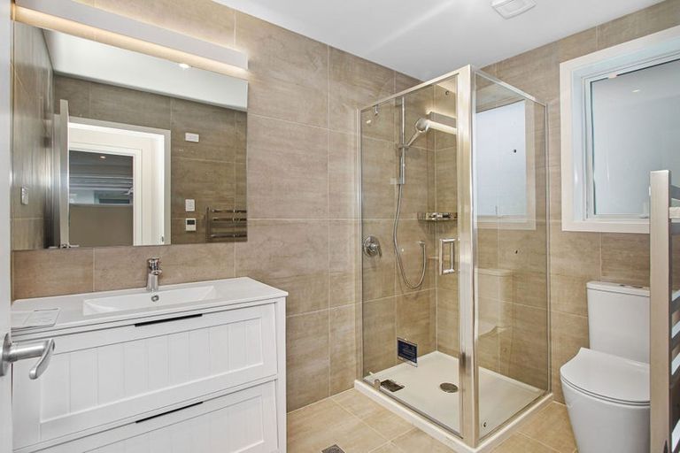 Photo of property in 60a Dominion Street, Takapuna, Auckland, 0622